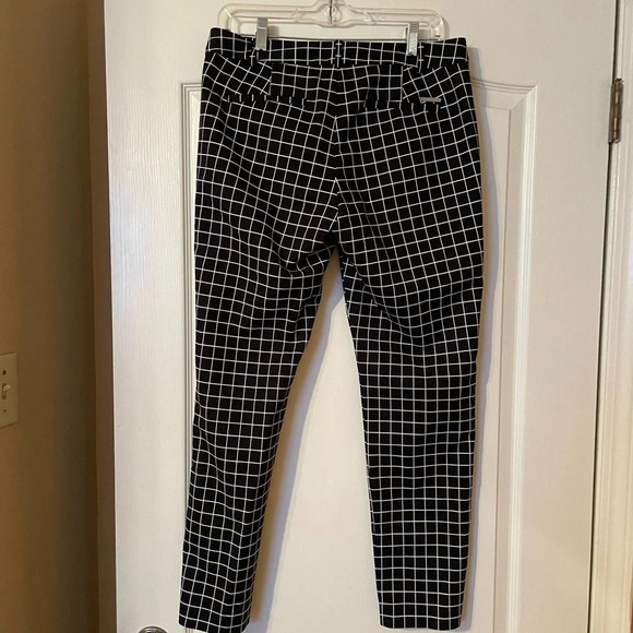 Michael Kors Miranda Trail Windowpane Print Black White Ankle Pant Women Size 8 - Picture 4 of 9